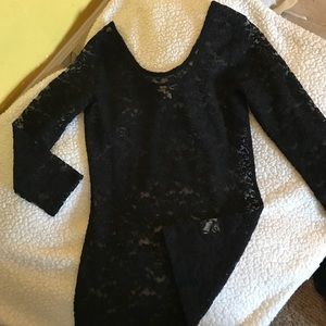 Decree Floral Mesh Mid Sleeve